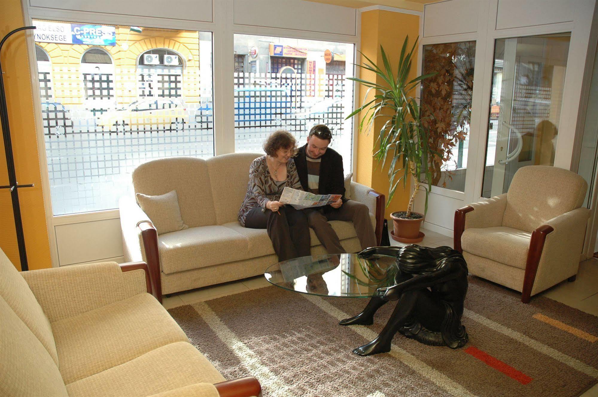 Atlantic Hotel Budapest Exteriör bild